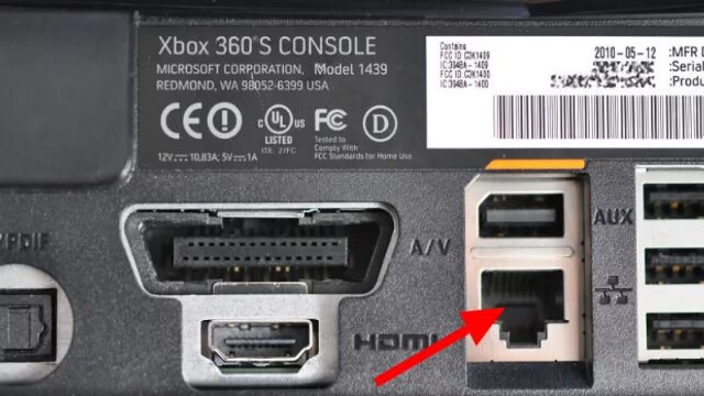 Как подключить xbox 360 к интернету. Xbox 360 HDMI разъем. Xbox 360 входы разъемы. Разъём под Xbox 360 s. Xbox 360 Порты HDMI.