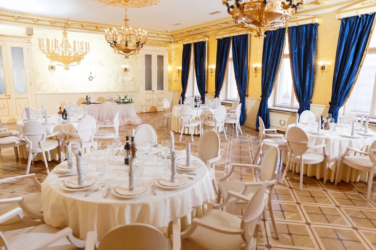 ресторан шато винтаж спб на энгельса. банкетный зал валдвест саратов. амакс воронеж отель банкетный зал. бояр кинешма банкетный зал дхз. фэмили холл.