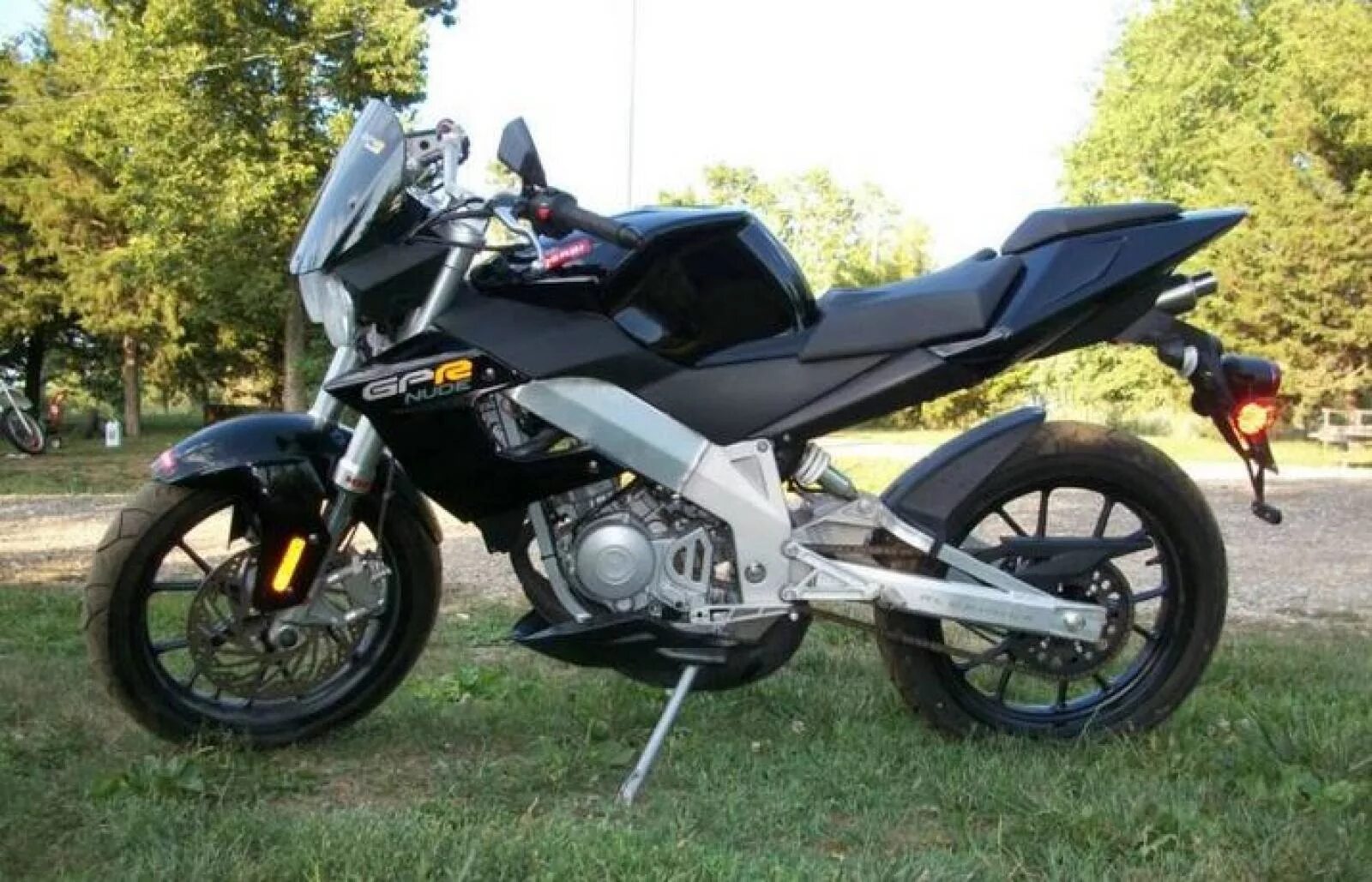 Gpr 4. Эндуро derbi 50 кубов. мотоцикл derbi gpr u 50. derbi 50cc 1995. книжка derbi gpr 50.