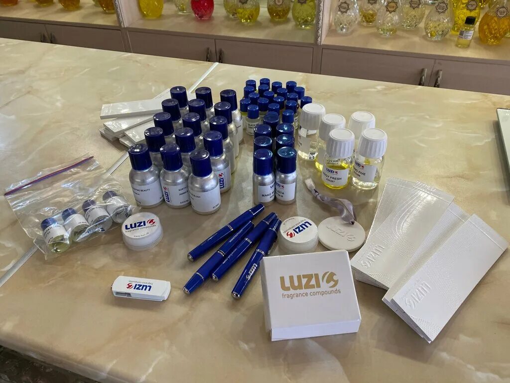 супермаркет бекс хасавюрт. махачкалинское шоссе д. разливные духи. атомайзер 30 мл для духов. хасавюрт духи.