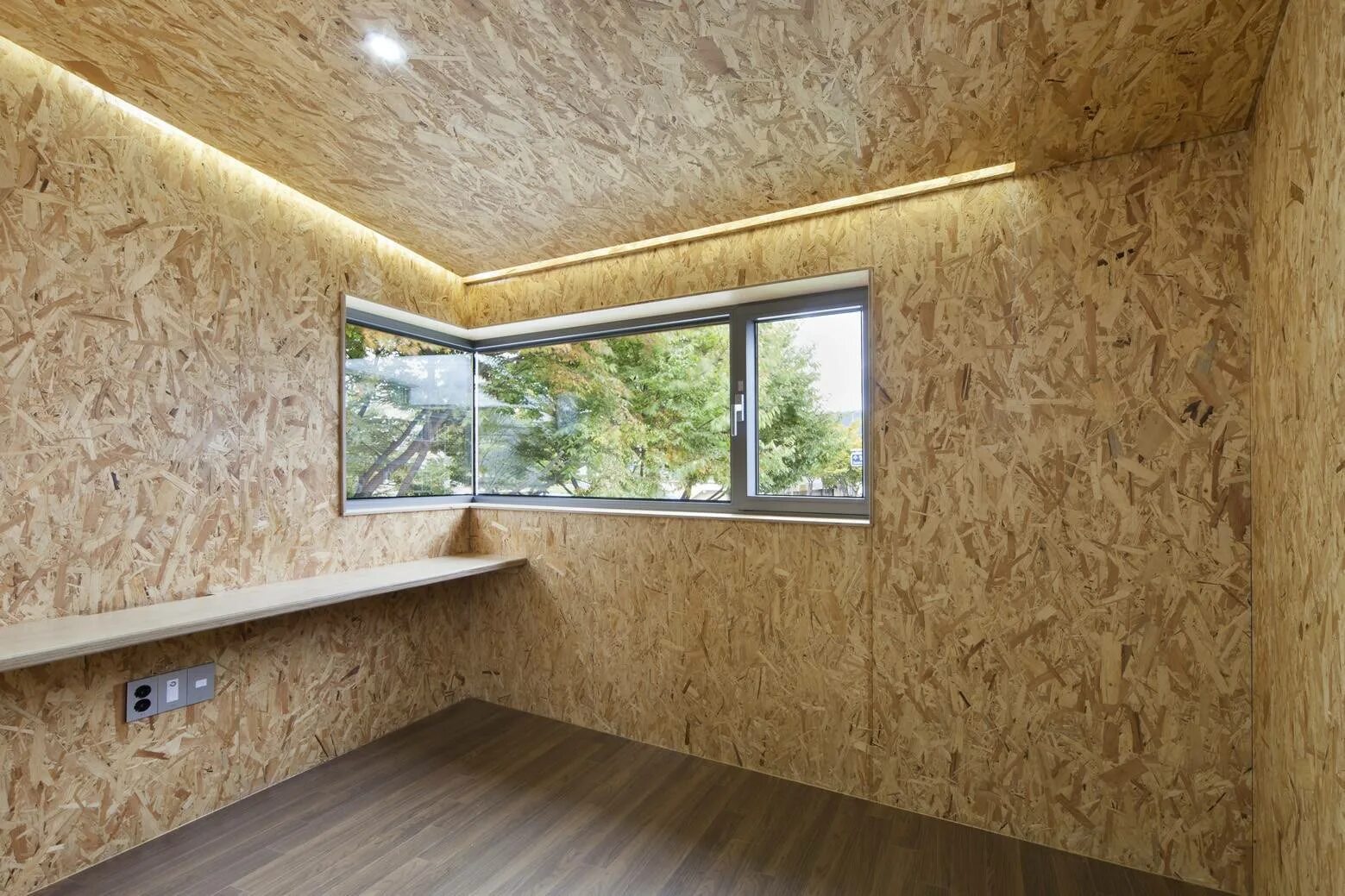 Стены обшитые вагонкой. Отделка бани фанерой. Чем можно обшить внутри. Отделка фанерой в интерьере. Отделка стен фанерой.