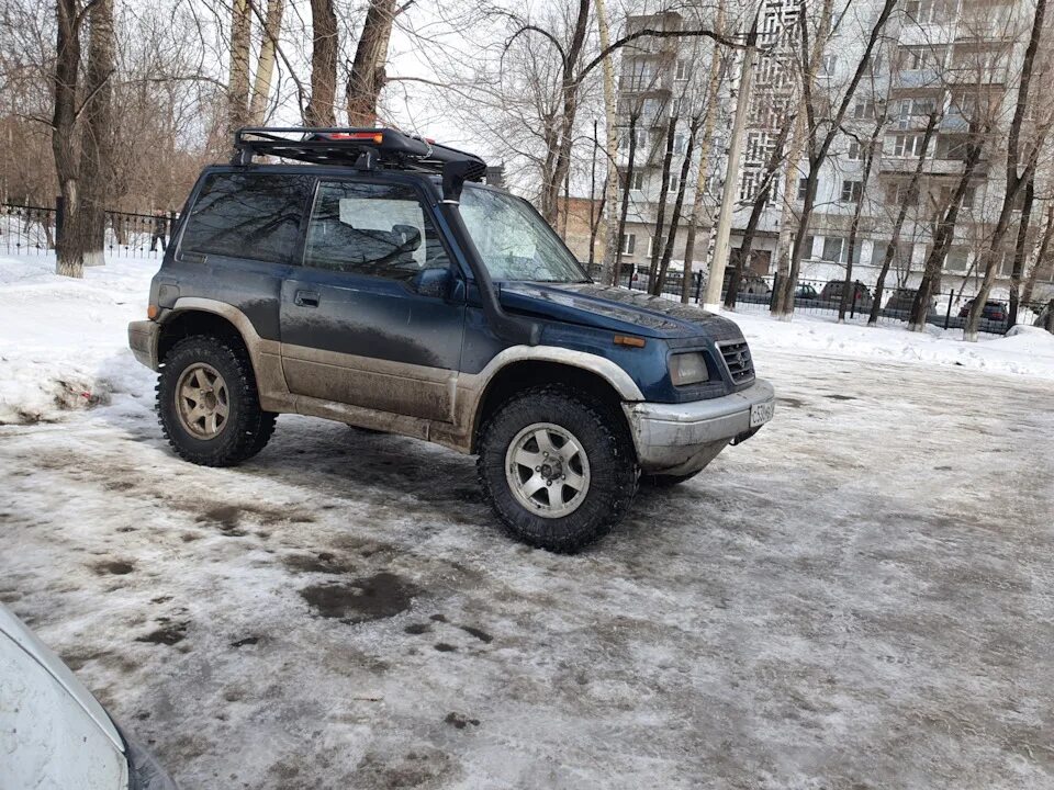 Гранд витара на 33 колесах. Suzuki grand vitara 35 колеса. Сузуки эскудо 1 поколения на 31 колесах. Сузуки эскудо 33 колеса. Сузуки эскудо на 31 колесах.