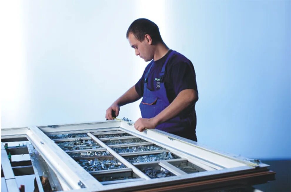 технология производства окон. завод окон пвх. изготовление окон пвх размерам заказчика. производство окон пвх. цех пвх окон.