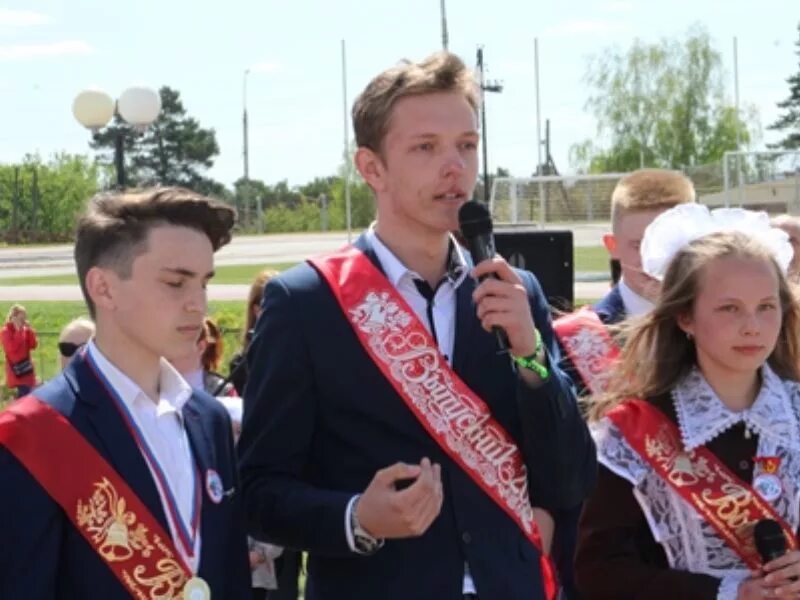 Вавожская сош. Выпускной в школах Вавожского района. Учителя Вавожской школы. Вавожская школа ученики.