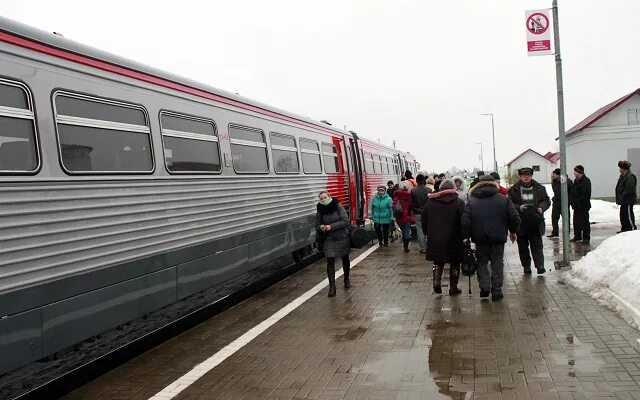 Отмена электричек. Пригородный поезд Смоленск Рудня. Электричка Рудня Голынки Смоленск. Рудня Смоленск электричка. Пригородные поезда Смоленск.