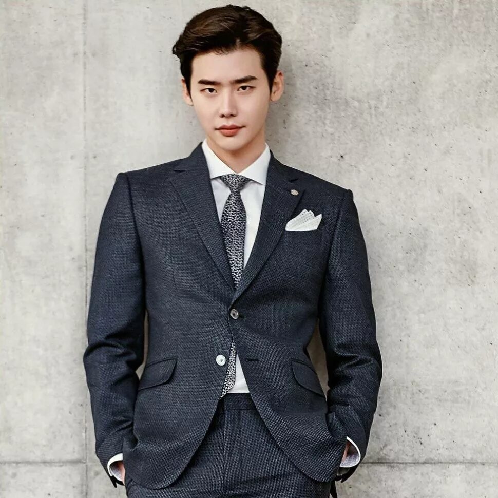 Lee jong suk. Lee Jong Suk 2021. Lee Jong Suk | 이종석 2018. "Lee min-Suk".