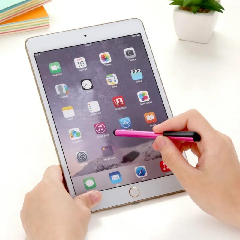Планшет айпад с ручкой. Айпад самсунг со стилусом. стилус для ipad mini 2. стилус для ipad 5 планшета xiaomi. стилусы для ipad для рисования хуавей.
