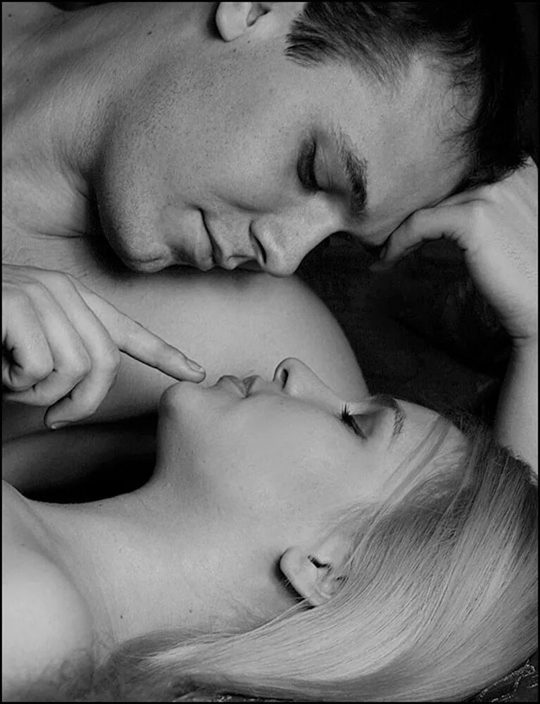 К чему снится поцелуи мужчины во сне. Страстный поцелуй. Нежный страстный поцелуй. Ночной поцелуй. В нежных объятьях.