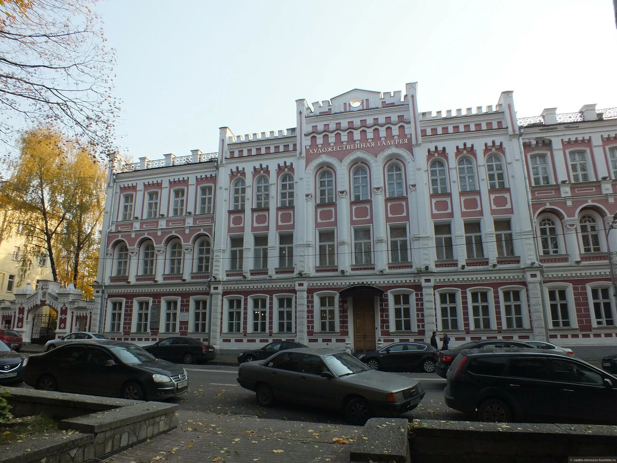 Александровские ворота охтинских пороховых заводов. Александровские ворота охтинских пороховых заводов на улице химиков. Здание александровского реального училища. Александровское училище смоленск. Смоленск реальное училище.