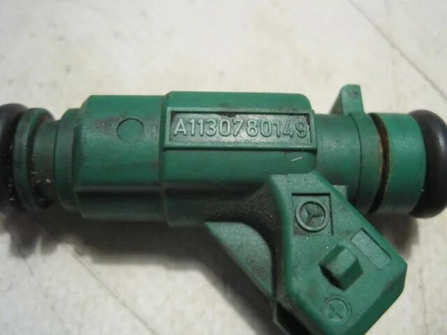 Форсунки двигателя мерседес. Топливная форсунка 629 мотор мерседес. Форсунки мерседес спринтер классик 646. Форсунка мерседес ом401. Форсунка на дизельный двигатель мерседес мл.