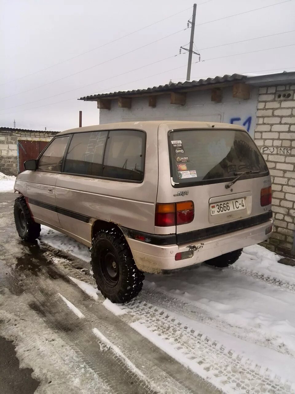 Купить мазда полный привод. Мазда МПВ 4вд джип. МПВ Мазда полный привод 2004. Мазда МПВ полный привод белая. Мазда полный привод 2002 года.