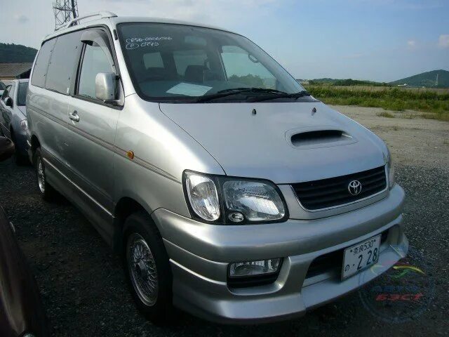 Таун айс красноярск. Тойота Таун айс Ноах 2000. Toyota Lite Ace Noah. Toyota Town Lite Ace Noah. Toyota Lite Ace Noah 2000.