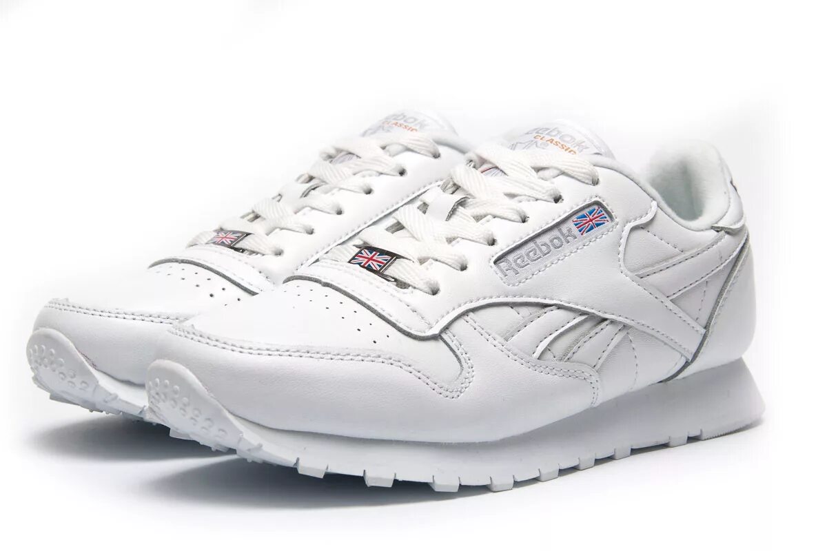 Купить кожаные кроссовки рибок. Reebok Classic Leather White. Reebok Classic Leather белые. Кроссовки рибок мужские кожаные белые Классик. Кроссовки Reebok Classic Leather белые.