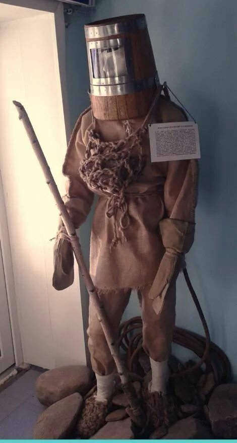 Водолазный шлем вкс-57. Акваланг глубоководный трехболтовка. Siebe gorman diving helmet. Водолазный шлем трехболтовка. Водолазный костюм каламити.