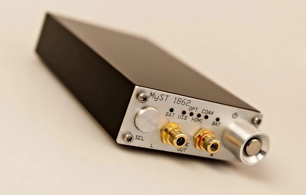 2. Цап cambridge audio dacmagic. 2. Music hall dac 25. Цап dac roland da-400.