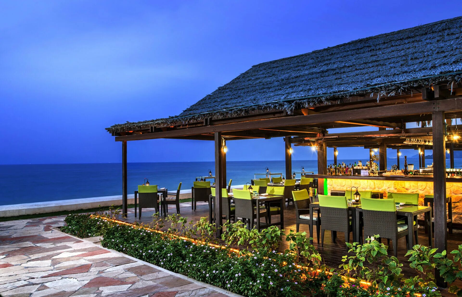 Life beach resort. Отель le Meridien al Aqah Beach Resort 5. Le Meridien Фуджейра. ОАЭ le Meridien al Aqah Фуджейра. La Meridien al Aqah Beach Resort 5 Фуджейра.