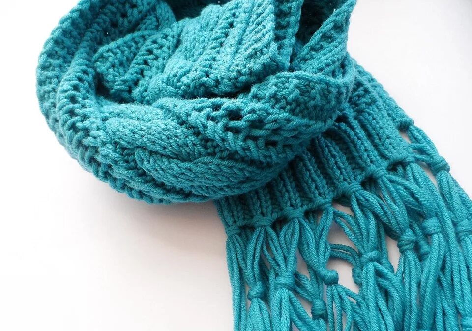 Сайт шарфа. Вязаные шарфы. Шарф спицами. Вязаный шарф спицами. Красивый шарф.