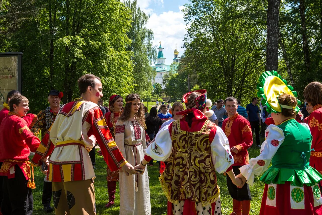 Какой фестиваль проходит. Фестиваль русский мир Сергиев Посад. Фестиваль русский мир 2020 Сергиев Посад. Фестиваль русский мир 2021 Сергиев Посад. Фестиваль национальных видов спорта "русский мир".