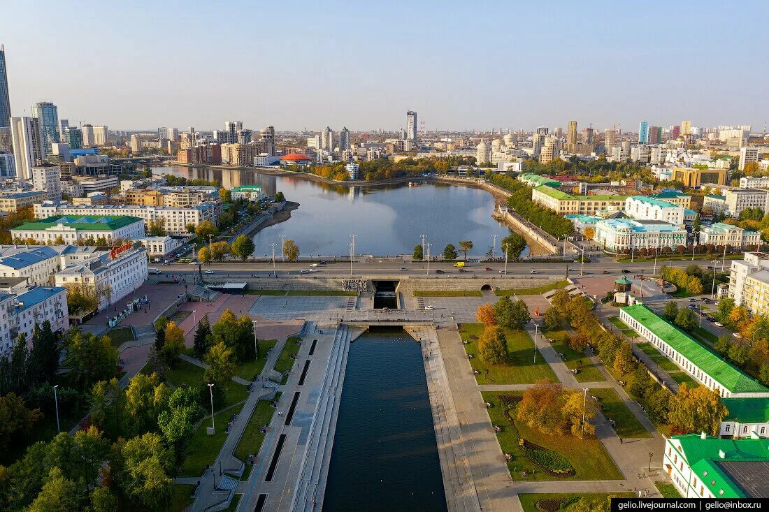 Екатеринбург плотинка лето. Екатеринбург центр города. Большой златоуст екб. Екатеринбург свердловская область. Плотина городского пруда на реке исеть екатеринбург.