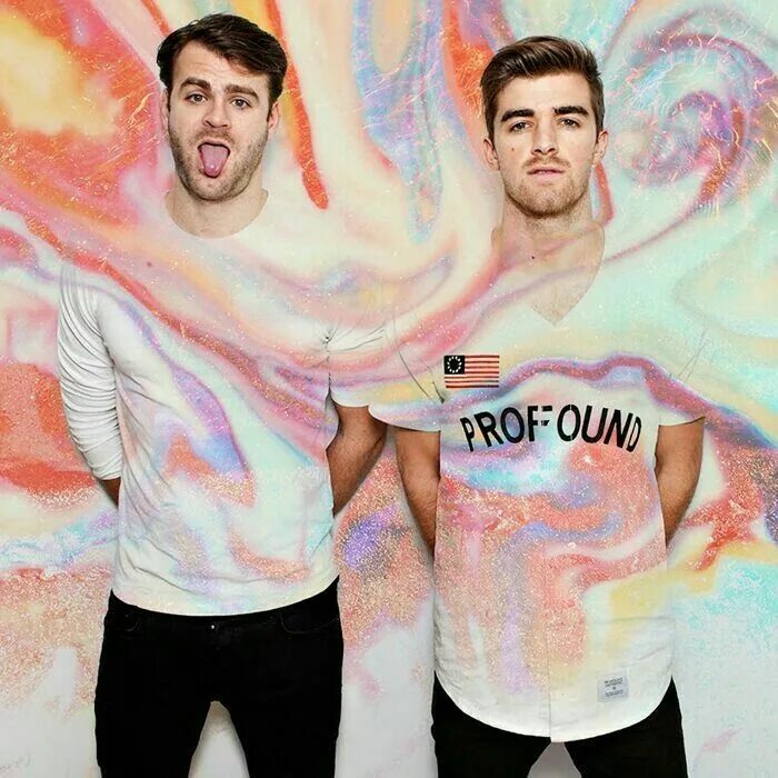 Chainsmokers side. Алекс полл chainsmokers. эндрю таггарт. группа чейнсмокерс. the chainsmokers американский дуэт.
