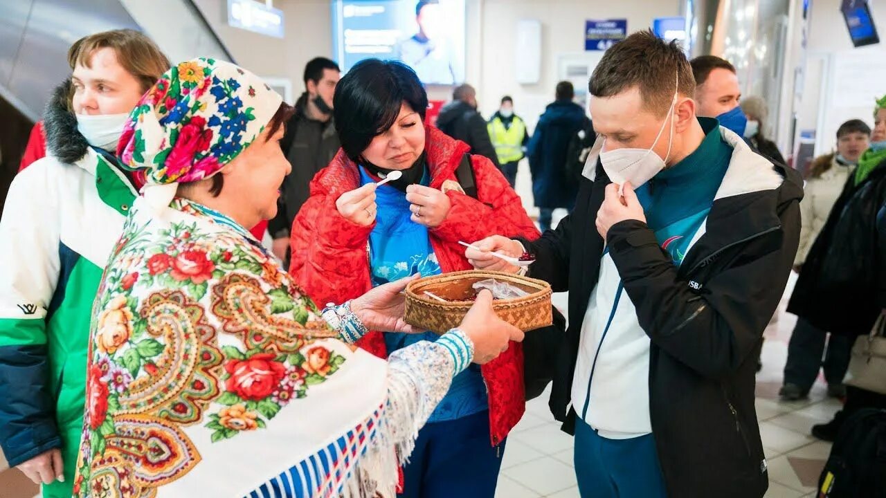 Квн ханты мансийск. Ханты-Мансийск 2022. Ханты-Мансийск Паралимпиада. Телерадиокомпания Ханты Мансийск Югра. Люди в Ханты Мансийске.