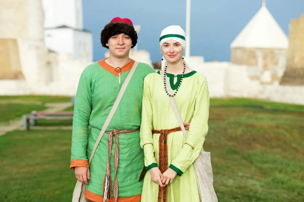 Потомки волжских булгар. Волжский булгар нация. Хан кубрат с сыновьями. Потомки волжских булгар. Потомки булгар.