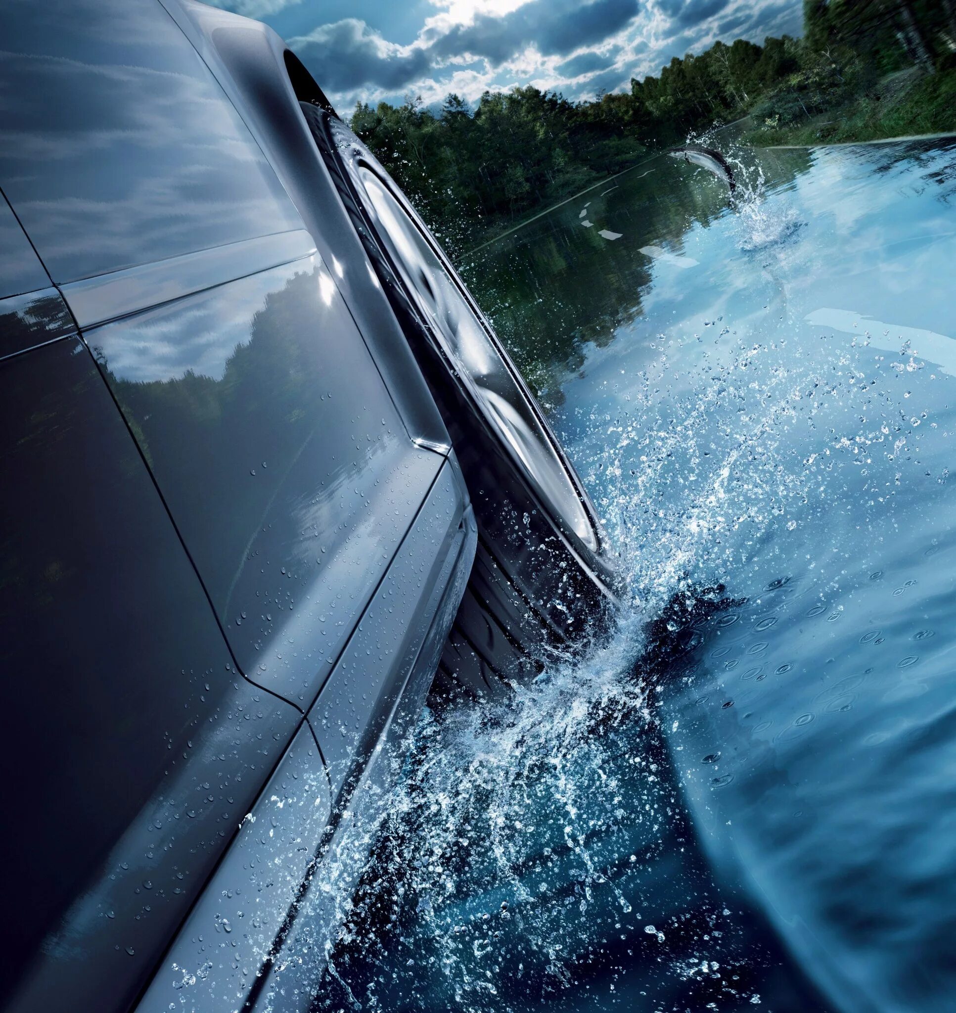 Стоит вода на дороге. Ростов ливни вода на дороге машины плавают. Человек на мосту. Девушка строит дороги. Стоит вода на дороге.