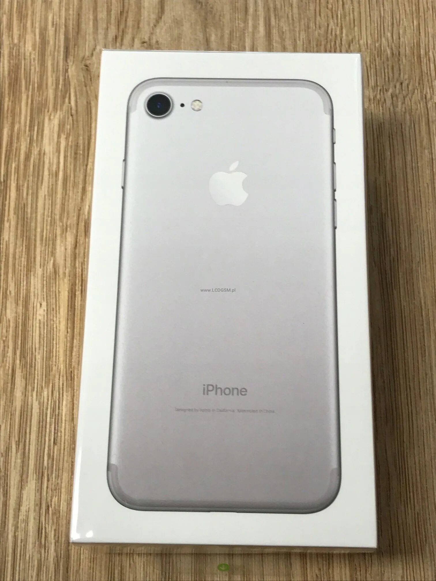 Iphone 7 32gb белый. Iphone 7 64gb. Iphone 7 Silver. Iphone 8 Silver коробка. Айфон 7 новый оригинал