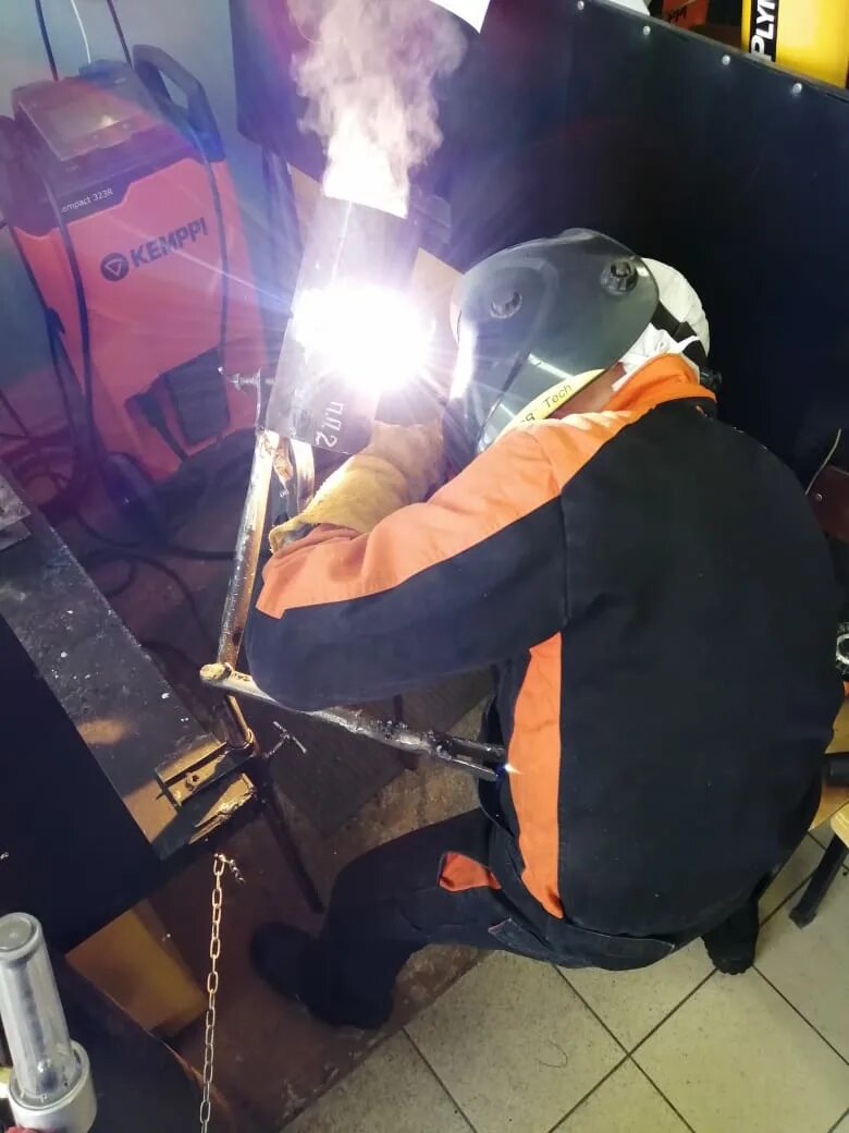 башкирский сварочно монтажный колледж. сварочный техникум. частично механизированная сварка. сварка кут процесс. пту сварщик.