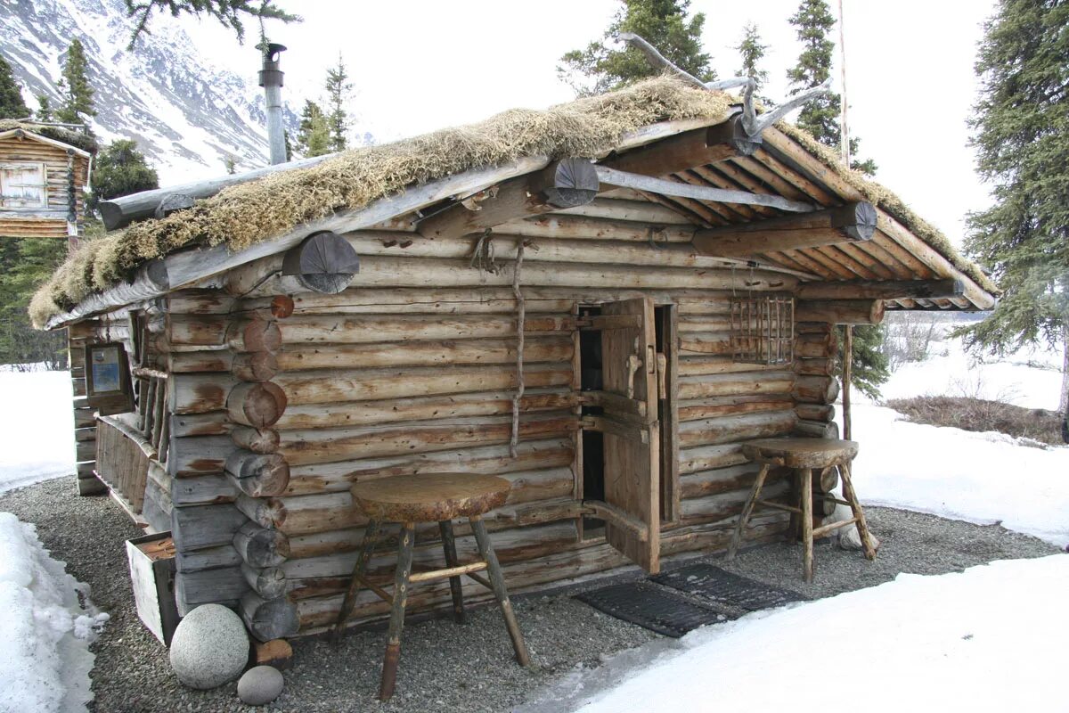 Аляска log Cabin. Лесная Хижина на Аляске. Дом дикой природы