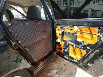 Шумоизоляция дверных карт автомобиля