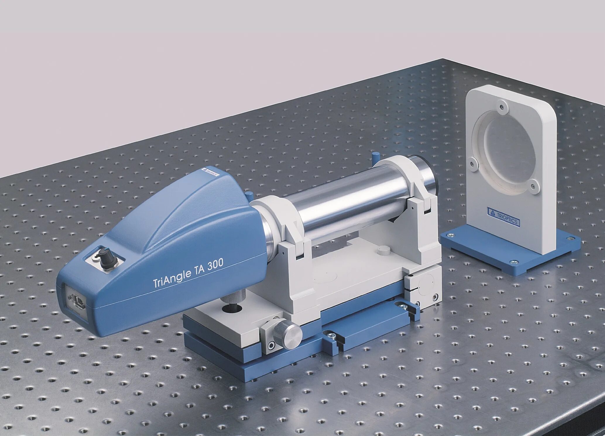 Параллельность направляющих станины. Контроль направляющих. Установка для правки заготовок. Виды направляющих механизмов. Сборка направляющей для прямолинейного движения.