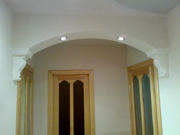 Арки из гипсокартона в зал. Дверные арки из гипсокартона. Арка потолочная. Арка полуарка. Косой арка.