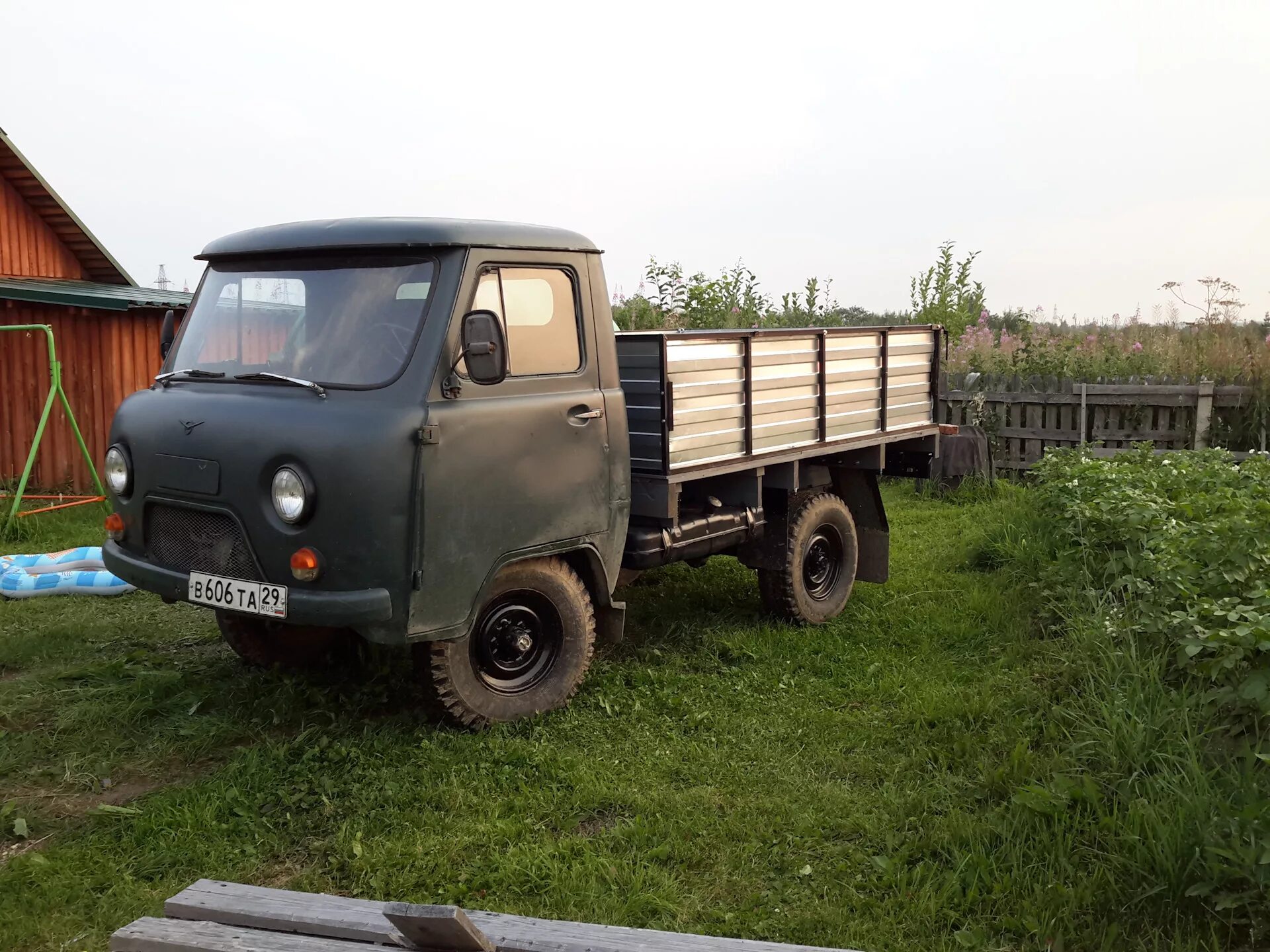 УАЗ 3303 бортовой. УАЗ 3303 бортовой 1989. Кузов бортовой УАЗ 3303. УАЗ головастик бортовой. Кузов уаз 3303 купить