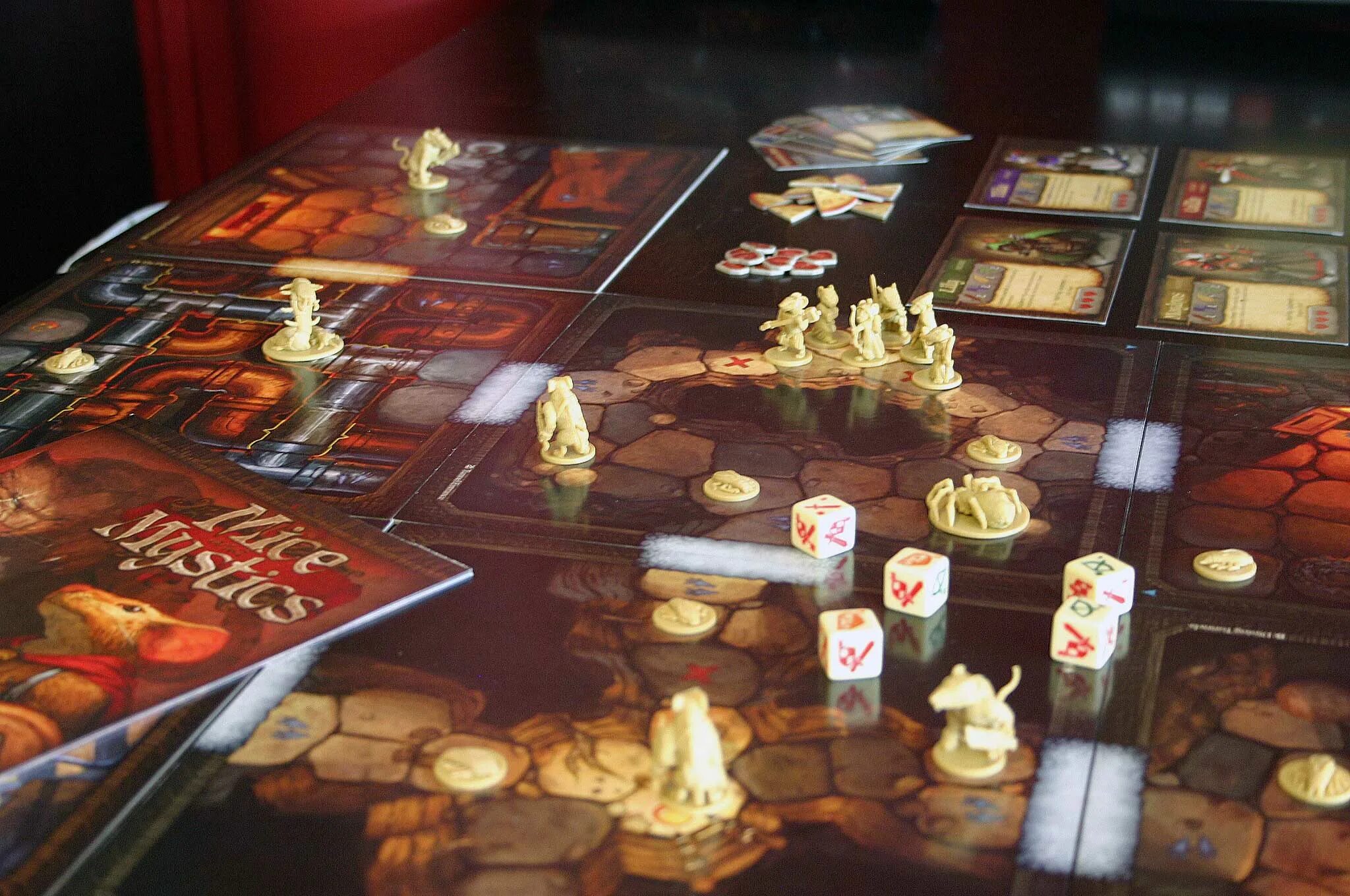 Настольная игра секреты. Игра Mice and Mystics. Игра о мышах и тайнах. Настолка о мышах и тайнах. Исторические настольные игры.