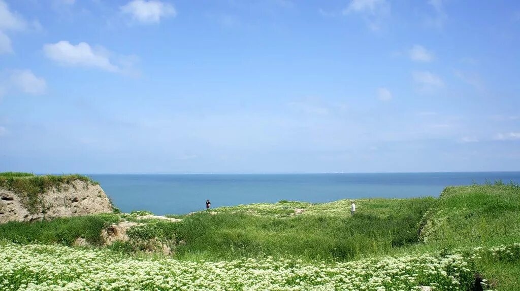 Тамань в марте. Таманская Швейцария Тамань. Азовское море Таманская Швейцария. Таманская Швейцария Темрюкский Краснодарский. Виноградный Тамань Краснодарский край.