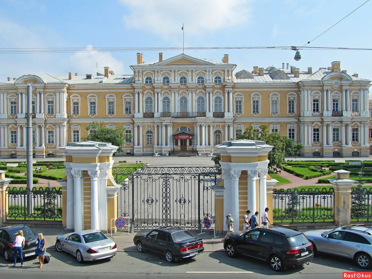 Петербургское сву. Суворовское военное училище в Санкт-Петербурге. Суворовское училище СПБ. Сайт СПБ СВУ Санкт-Петербургское Суворовское училище. Воронцовский дворец Растрелли.