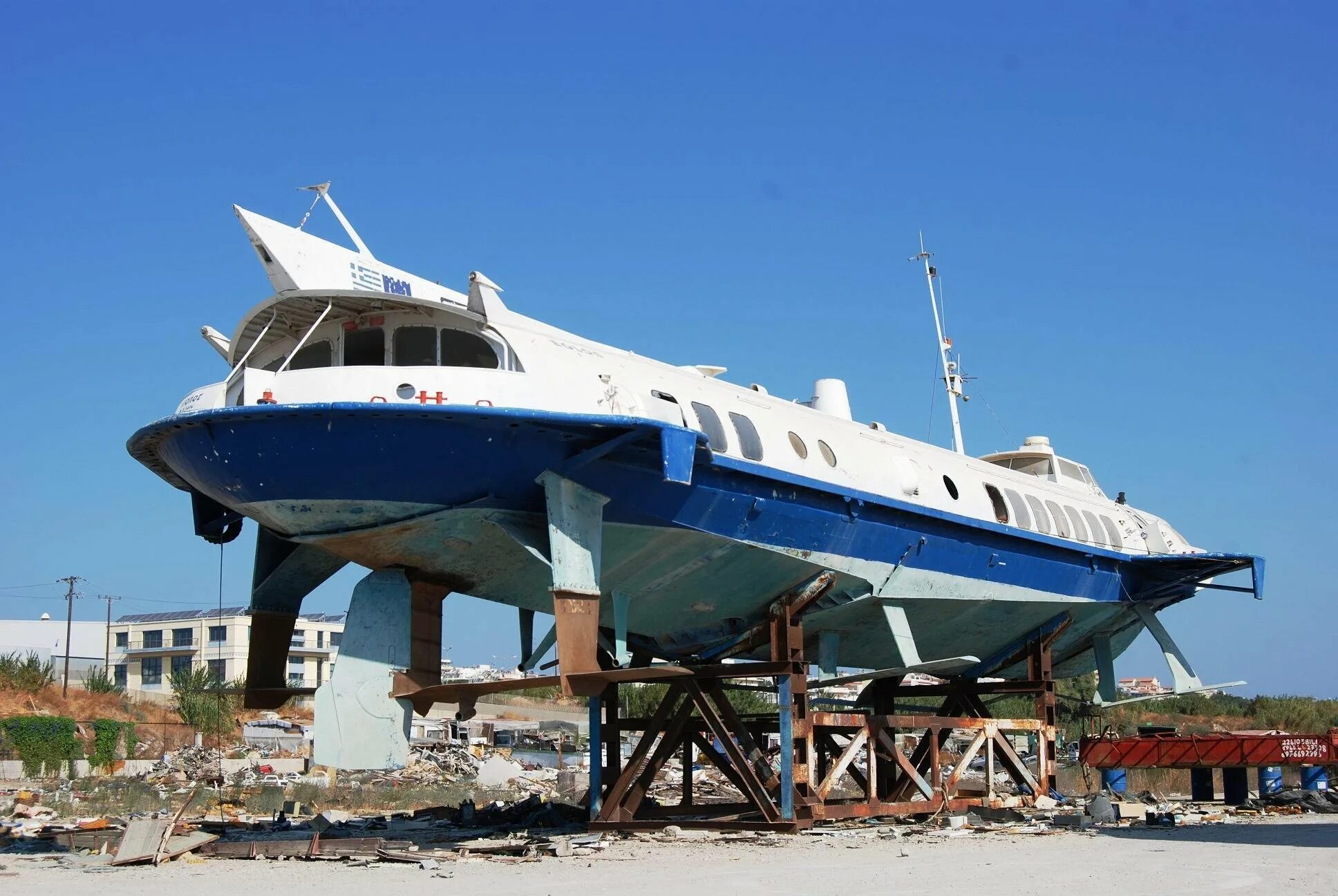 Гребной винт для судов на подводных крыльях. Пассажирский газотурбоход «циклон 250м». Метеор 120м новый. Спк комета 342. Речной катер метеор.