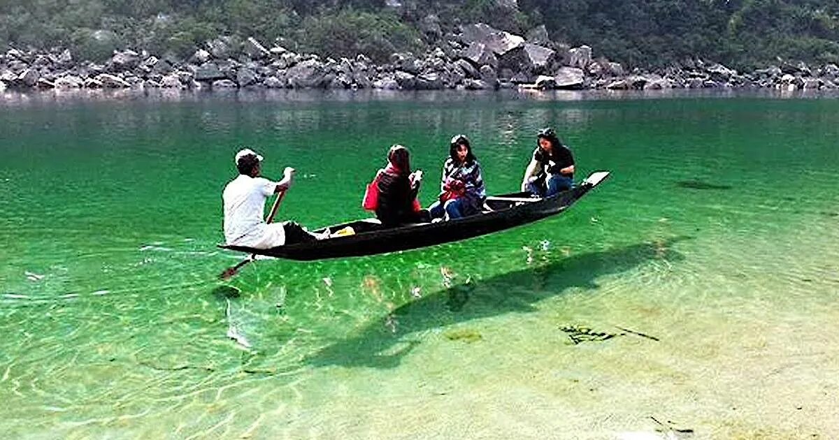 Swimming in crystal clear water. Чистая вода. Кристально чистое море. Чистая вода. К чему снится кристальная вода.