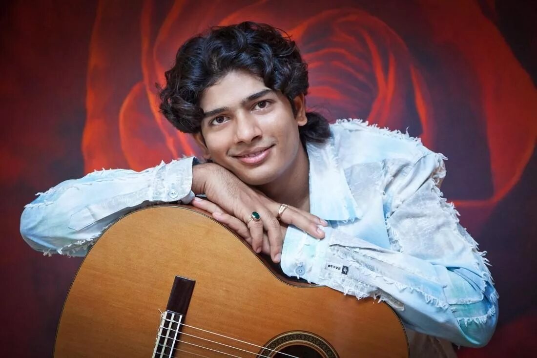 Ву индия певец обложка. Ву индия певец. By индия исполнитель. By india исполнитель. Ву индия концерт.