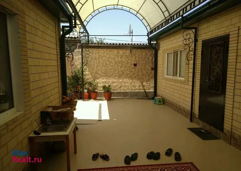 Поселок хасавюрт. Хасавюрт, улица победы, 115. Датуева хасавюрт. Частный дом хасавюрт. Грозненская улица хасавюрт.