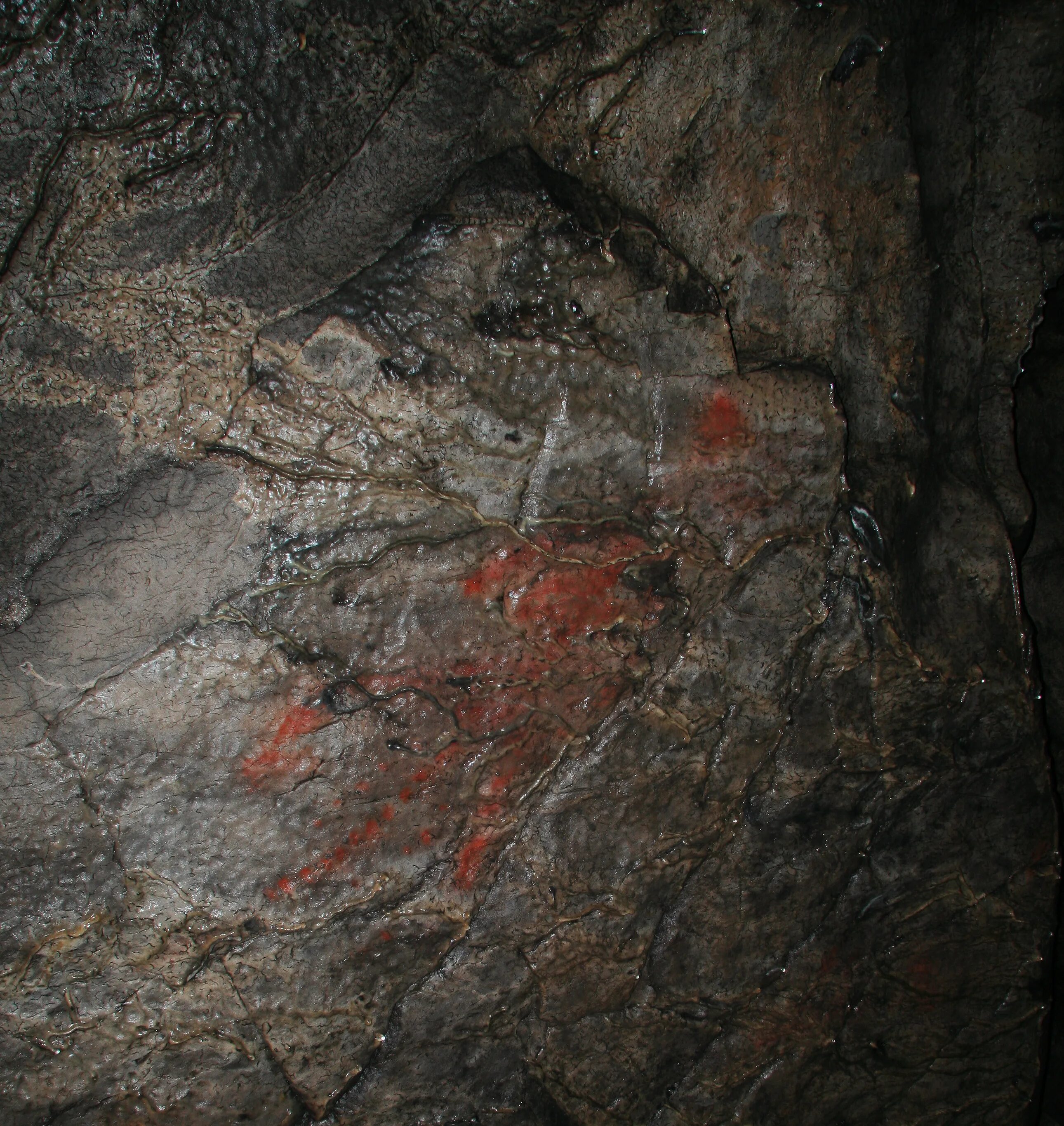 серпиевский пещерный град игнатьевская пещера. игнатьевская пещера челябинская область. игнатьевская пещера область. катав ивановск игнатьевская пещера. серпиевка челябинская область игнатьевская пещера.