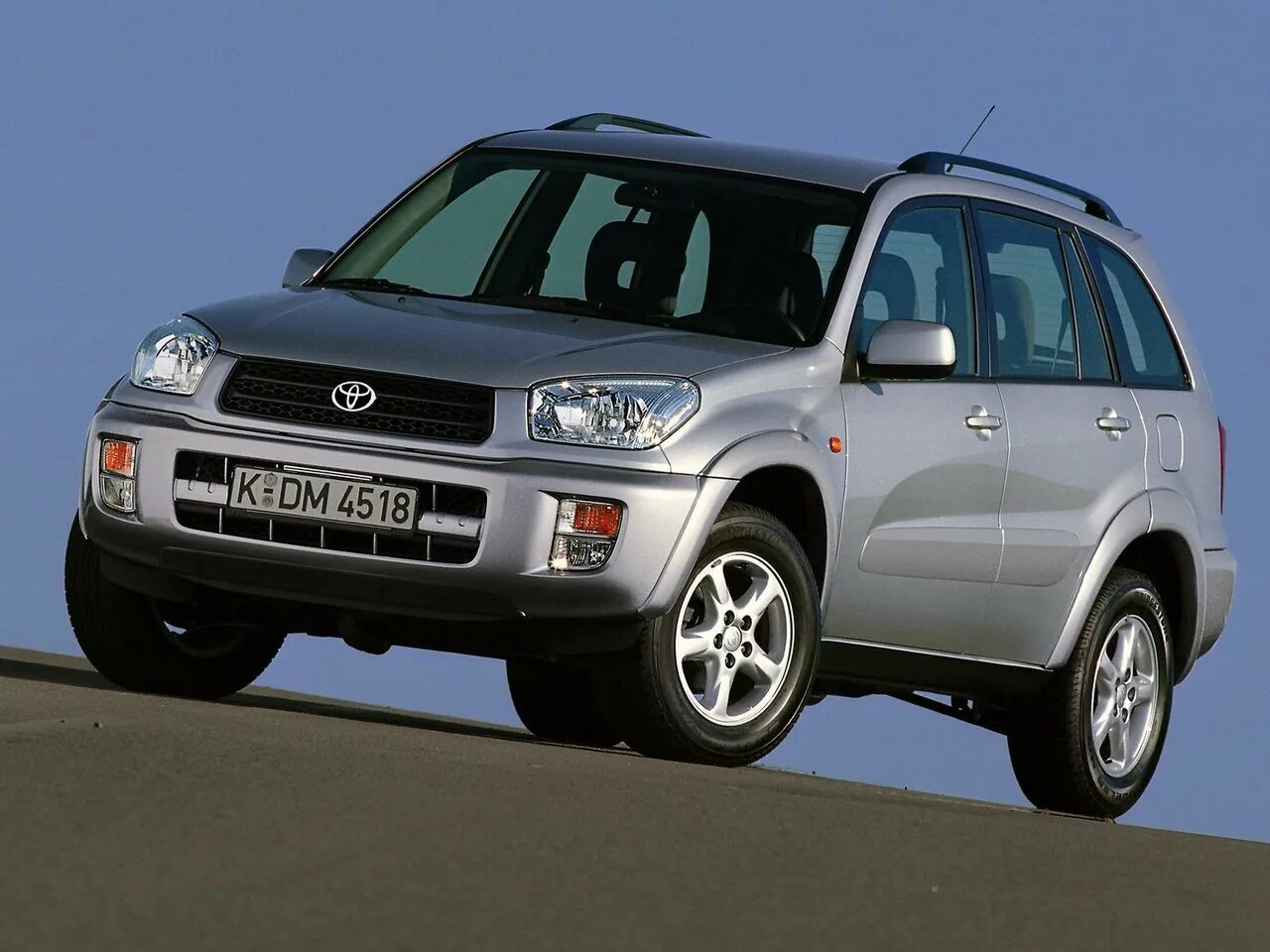 Тойота рав второго поколения. Toyota rav4 II (xa20). Toyota rav4 II (xa20) (2000-2006). Toyota RAV-4 II 2000. Toyota rav4 xa20 2000, 2005.