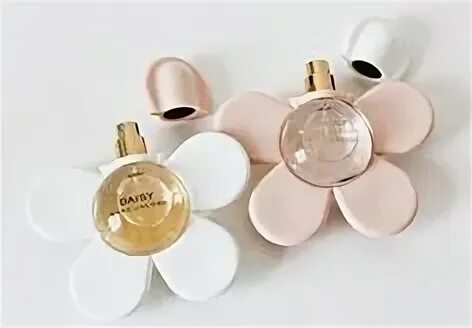 Chanel daisy. Chanel daisy. Хранение парфюма. Духи шанель мисс диор. Коко шанель париж парфюм.
