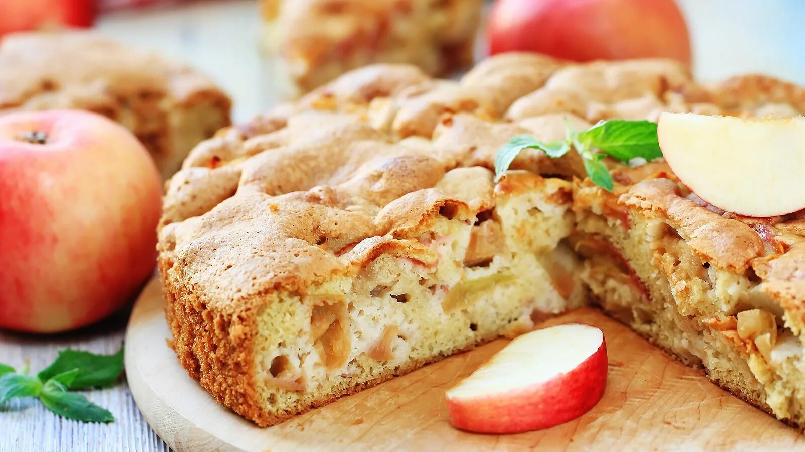 Пироги с яблоками в духовке фото