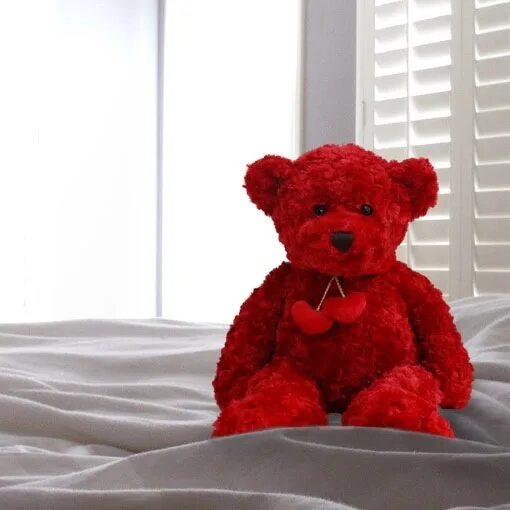 Красный плюшевый медведь. Советский плюшевый мишка. Датский плюш красный.