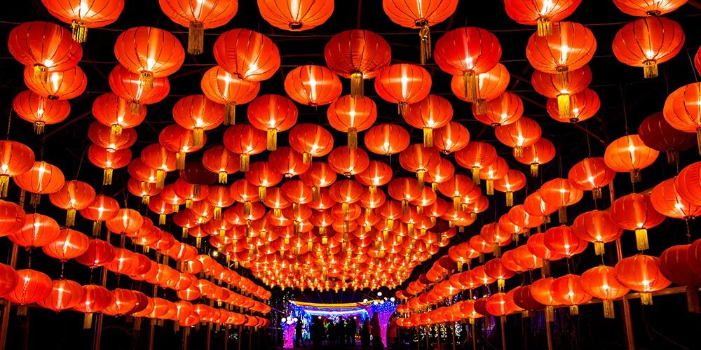 фестиваль фонарей юаньсяоцзе. праздник фонарей юаньсяоцзе в китае. дэн цзе праздник фонарей. праздник фонарей юаньсяоцзе в китае. китайская зажигающая.