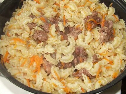 Картошка макароны тушенка
