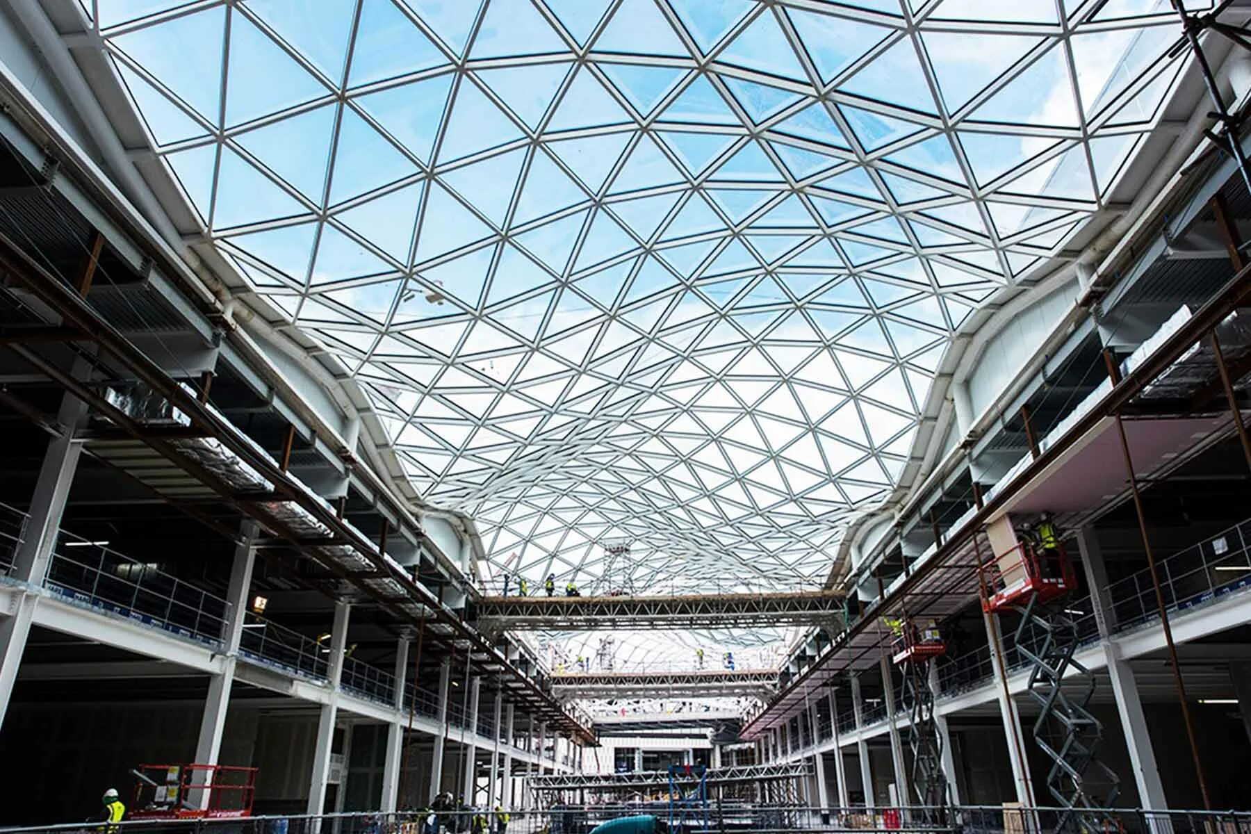 Уэстфилд лондон. Торговый центр westfield в лондоне. Тц лондон. Тц в британии. Коллонтай 3 лондон молл.