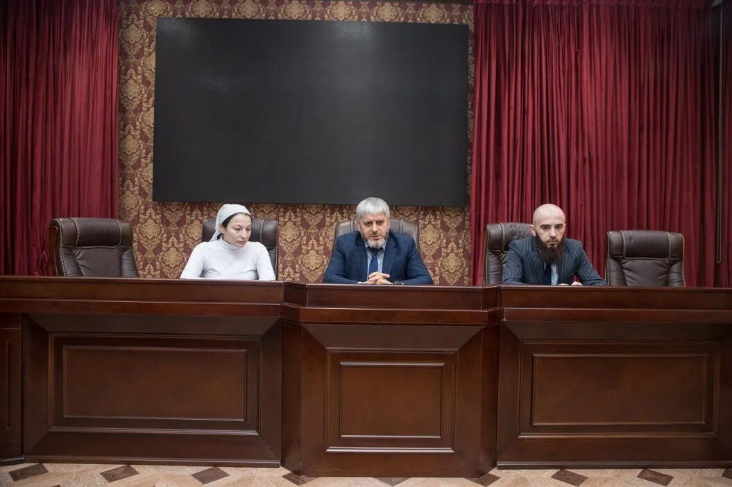 Министерство труда омской области. Грозный адыгея. Минтруд 46. Министр чечни. Минтруд 46.